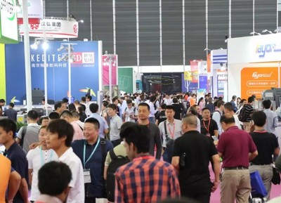 2018上海国际广告标识、LED及数字标牌展盛大开幕，上海数字广告引领行业新风向