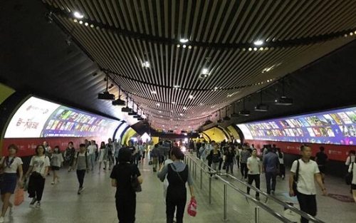 松下工程机助上海徐家汇地铁站魅力升级 —— 数字广告新标杆由此诞生
